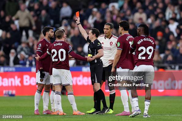 ليفربول يستعد لمواجهة ويستهام